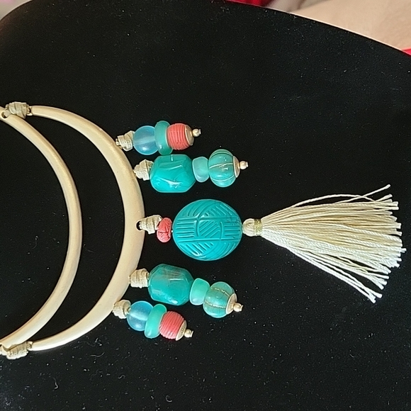 AFRICAN INSPIRED Tasseled beaded Statement Necklace beautiful - Picture 4 of 7